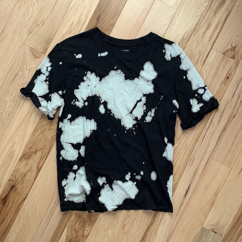 Queen Bees Bleached Black + White Short Sleeve Tee Shirt Women’s Size Small